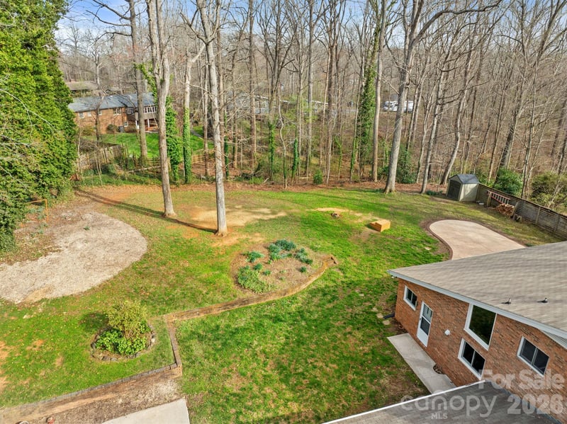 5313 Montevista Dr, Greensboro, NC 27407