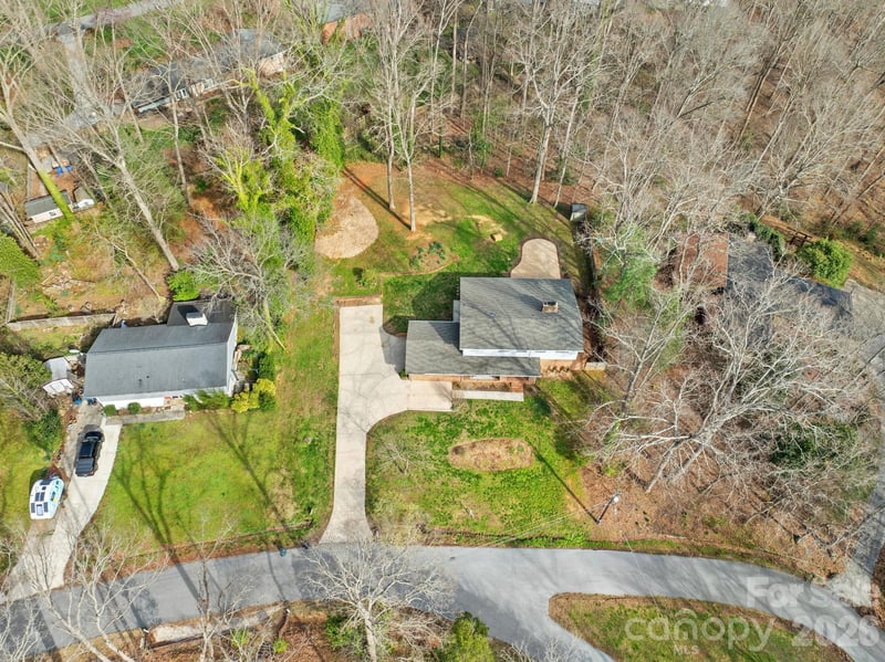5313 Montevista Dr, Greensboro, NC 27407