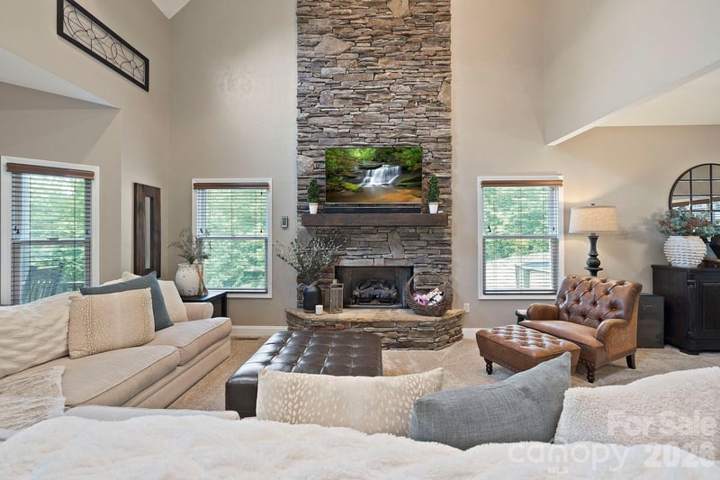 21 School House Rd, Pisgah Forest, NC 28768
