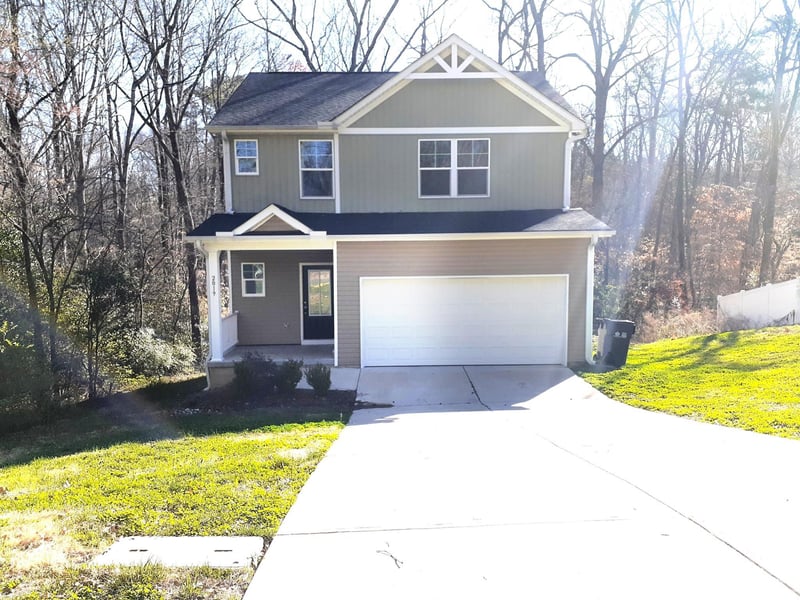 2019 Arapaho Dr, Charlotte, NC 28214