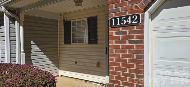 11542 Rabbit Ridge Rd, Charlotte, NC 28270