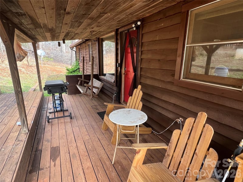 365 Hillbilly Ln, Mill Spring, NC 28756