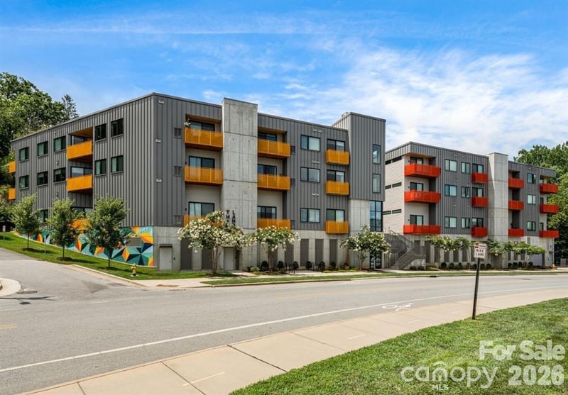 68 Craven St #407, Asheville, NC 28806