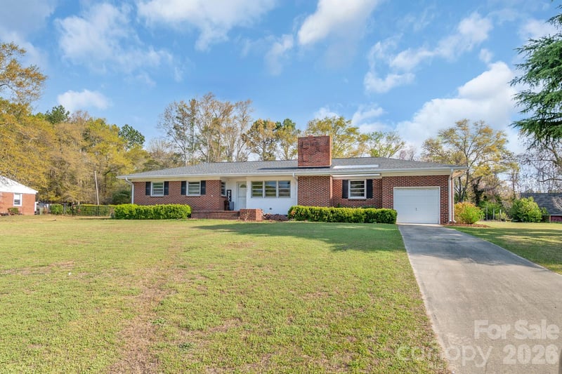 5495 Kershaw Camden Hw, Heath Springs, SC 29058
