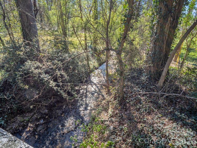 Warrior Dr, Tryon, NC 28782