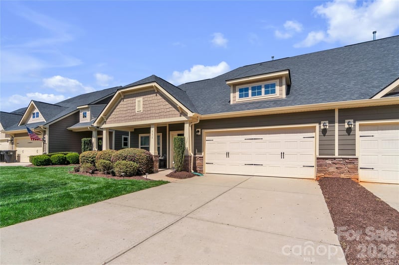 111 Canter Ln, Mooresville, NC 28115