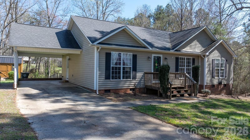 120 Wesley Ct, Crouse, NC 28033