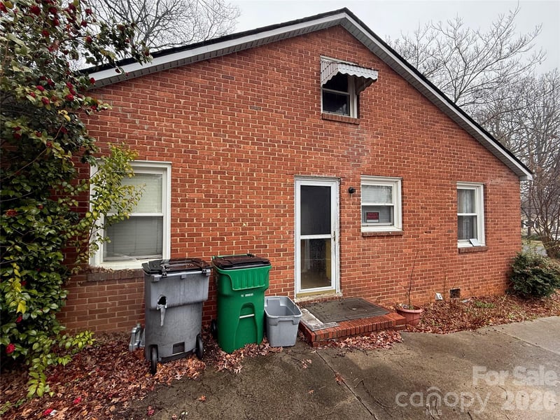 3905 Mcmillan St, Charlotte, NC 28205