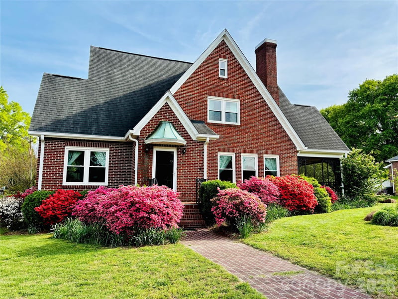 610 Main St, Cherryville, NC 28021