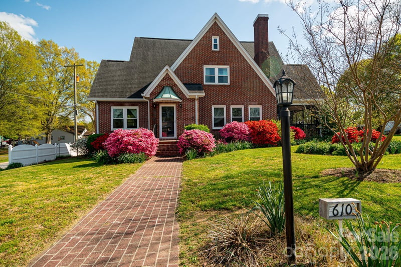 610 Main St, Cherryville, NC 28021