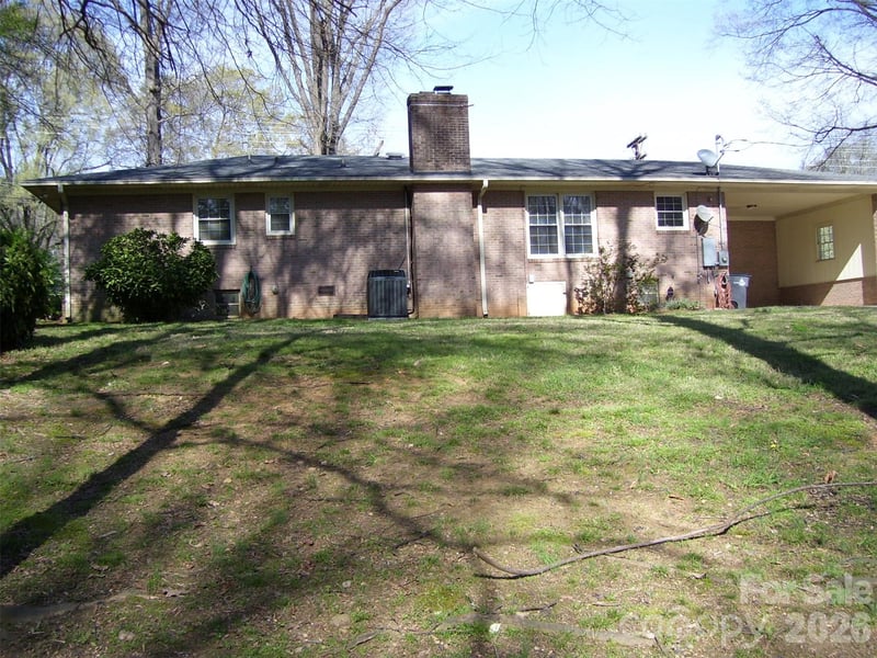 2402 Brantley Rd, Kannapolis, NC 28083