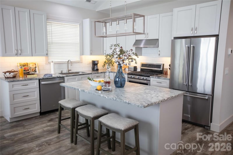 37 Edgewood Rd, Asheville, NC 28803