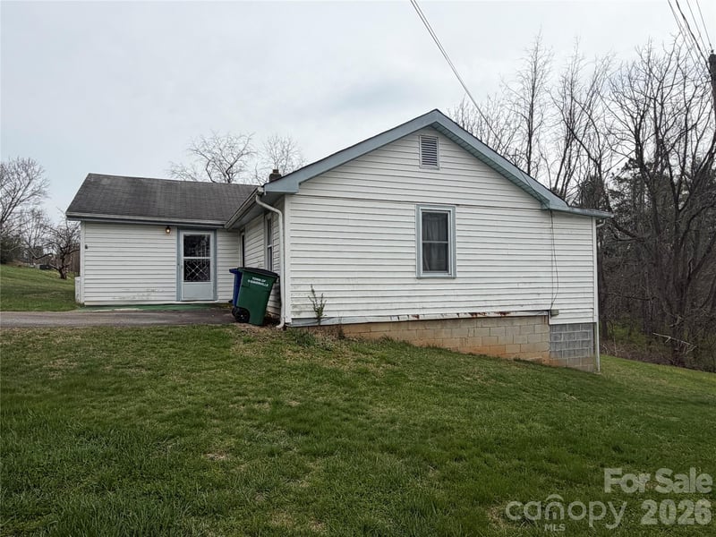 72 Alexander Rd, Weaverville, NC 28787