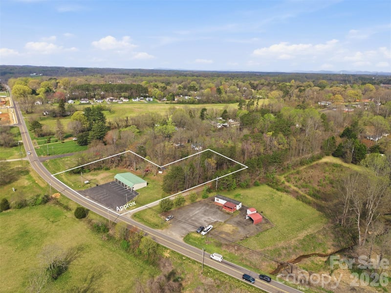 2504 Newton Dr, Statesville, NC 28677