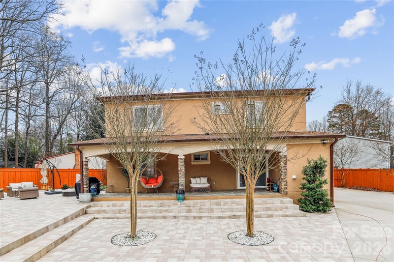 8104 Stem Ct, Charlotte, NC 28227