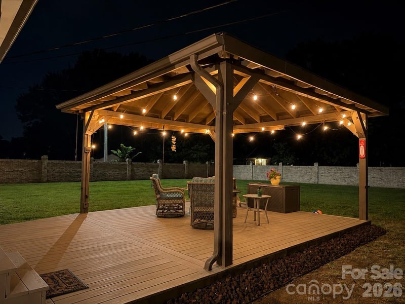 9202 Elgin Dr, Charlotte, NC 28214