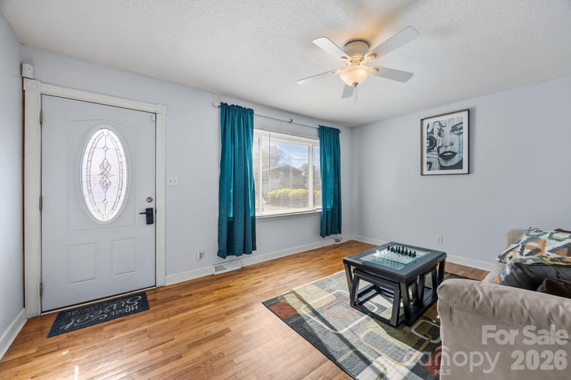 1009 Union Ter, Gastonia, NC 28056