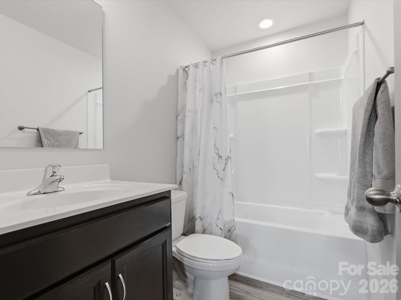 422 Perry Ln, Marshville, NC 28103