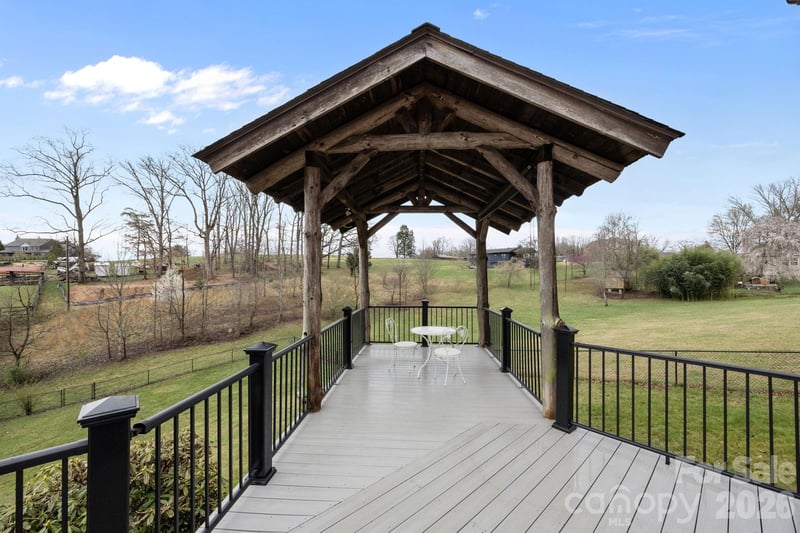 234 Justice Ridge Rd, Candler, NC 28715