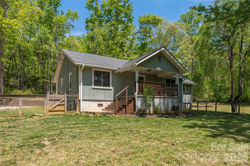 35 Grey Rock Valley, Black Mountain, NC 28711