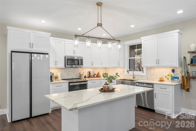 126 Doe Path Cir, Hudson, NC 28638