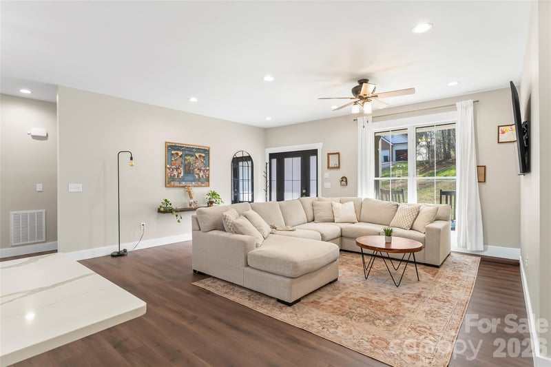 126 Doe Path Cir, Hudson, NC 28638