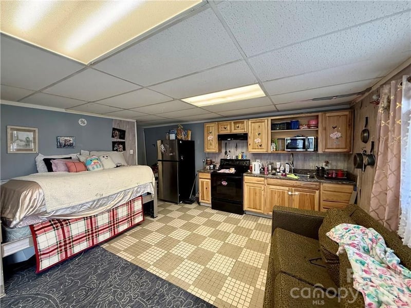 210 Howards Creek Rd, Boone, NC 28607