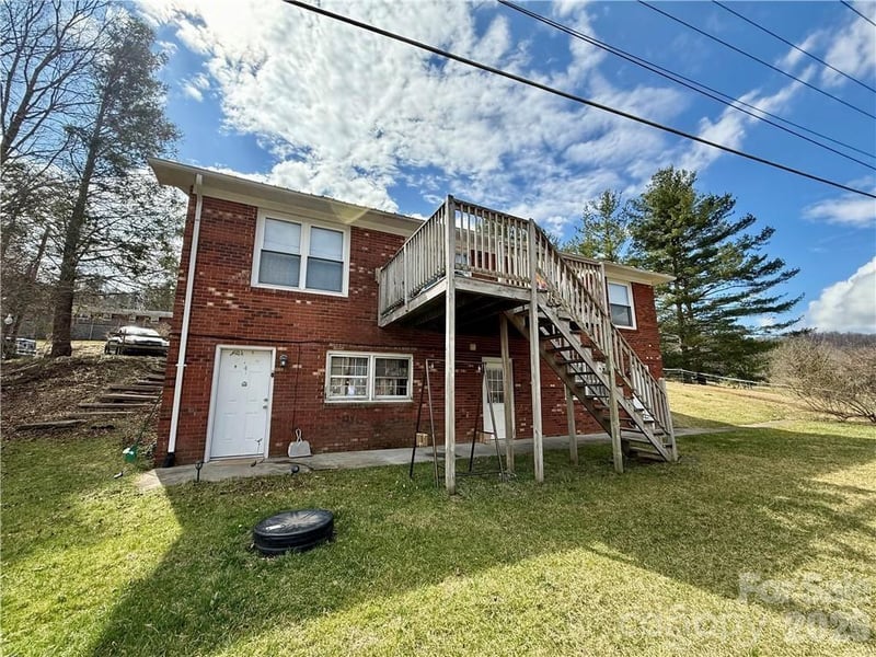 210 Howards Creek Rd, Boone, NC 28607