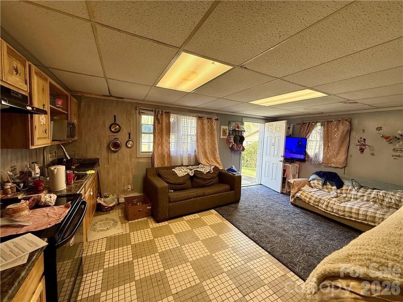 210 Howards Creek Rd, Boone, NC 28607