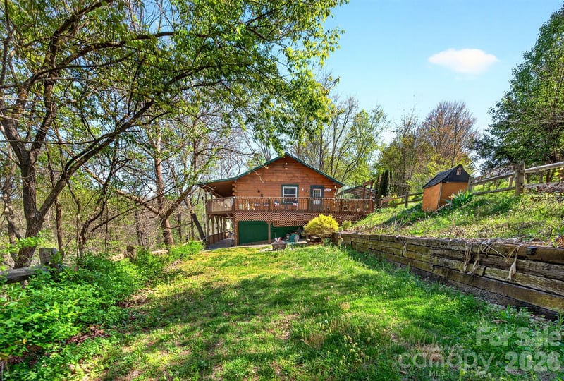 8 Blue Sky Dr, Leicester, NC 28748