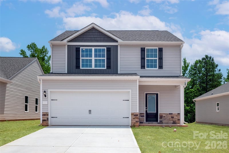 3411 Robindale Dr, Winston Salem, NC 27107