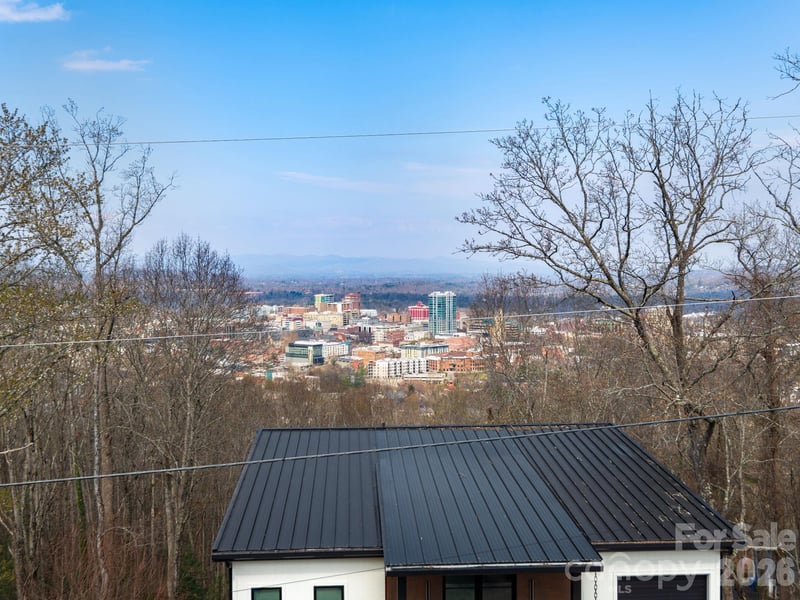 464 Windswept Dr, Asheville, NC 28801