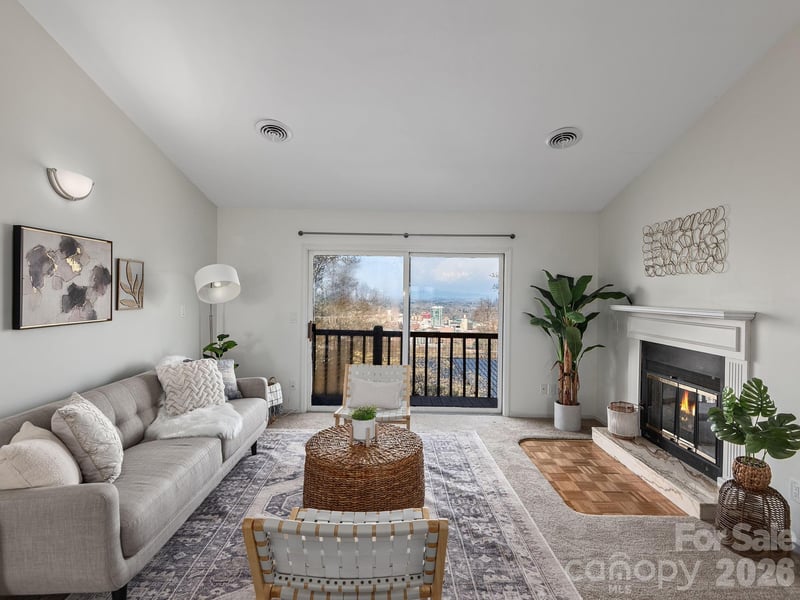 464 Windswept Dr, Asheville, NC 28801