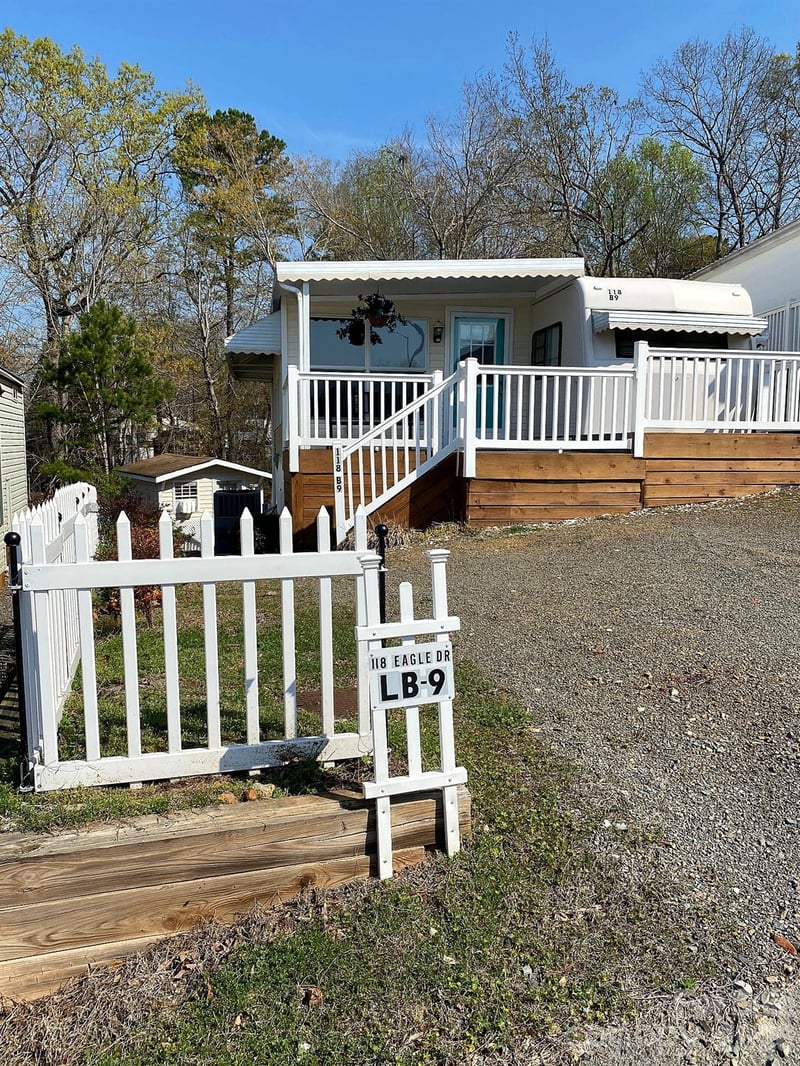 118 Eagle Dr, New London, NC 28127