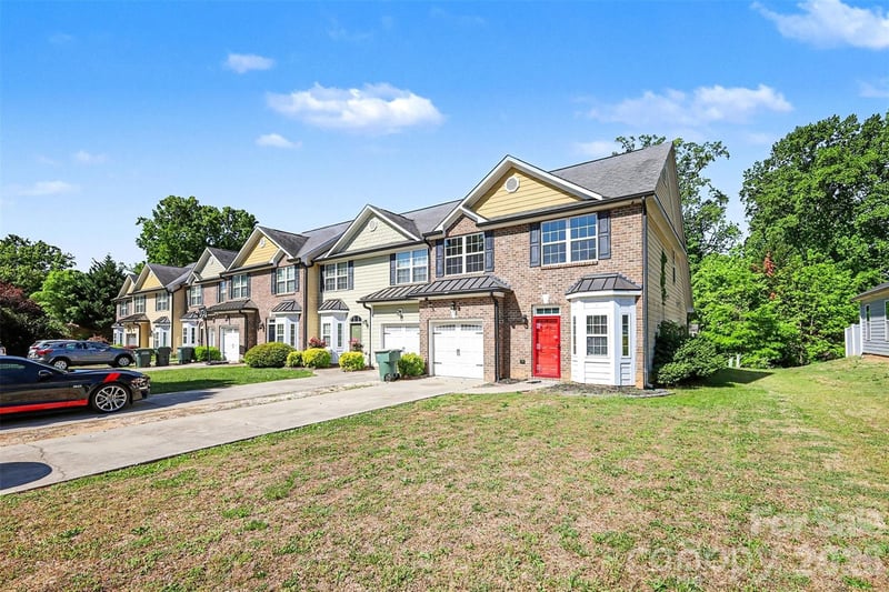 1079 Laurel Ln #6, Gastonia, NC 28054