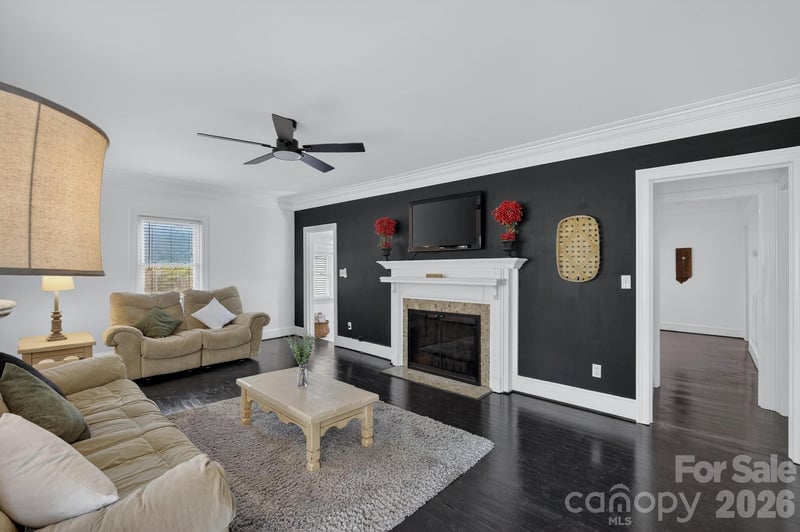 343 Hoyles Creek Rd, Dallas, NC 28034