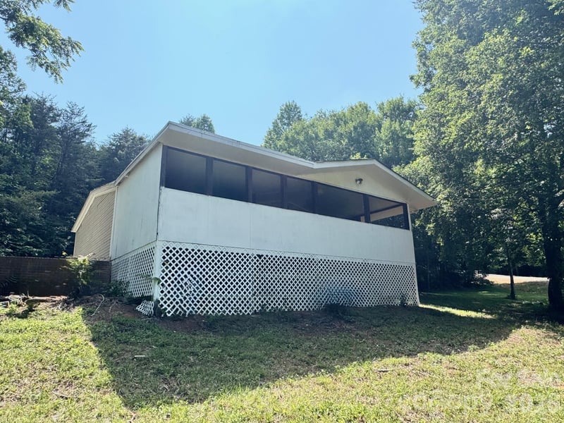 121 C & K Dr, Taylorsville, NC 28681