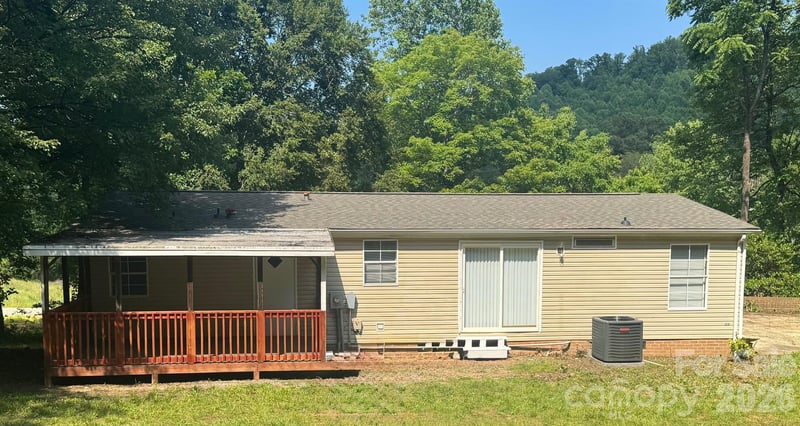 121 C & K Dr, Taylorsville, NC 28681