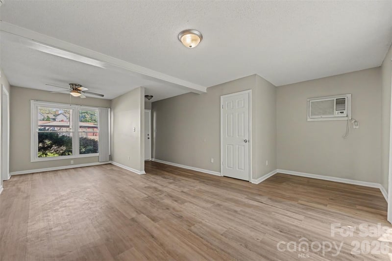 270272 Spring St, Concord, NC 28025