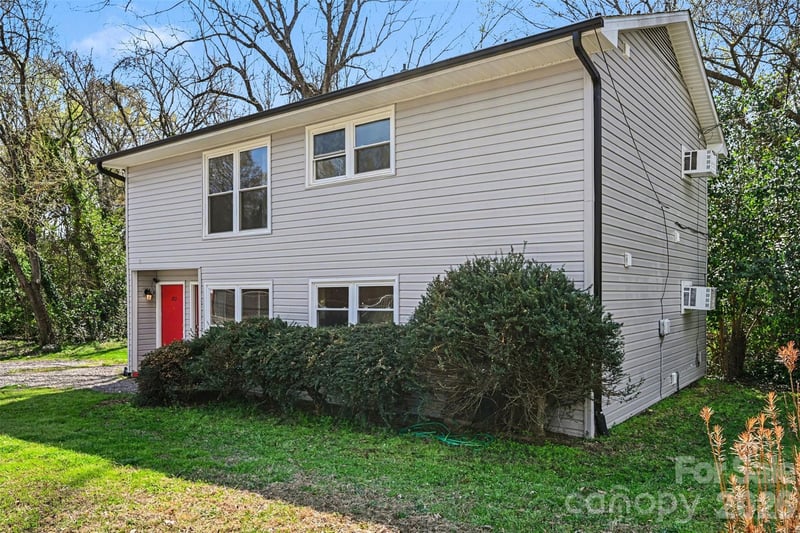 270272 Spring St, Concord, NC 28025