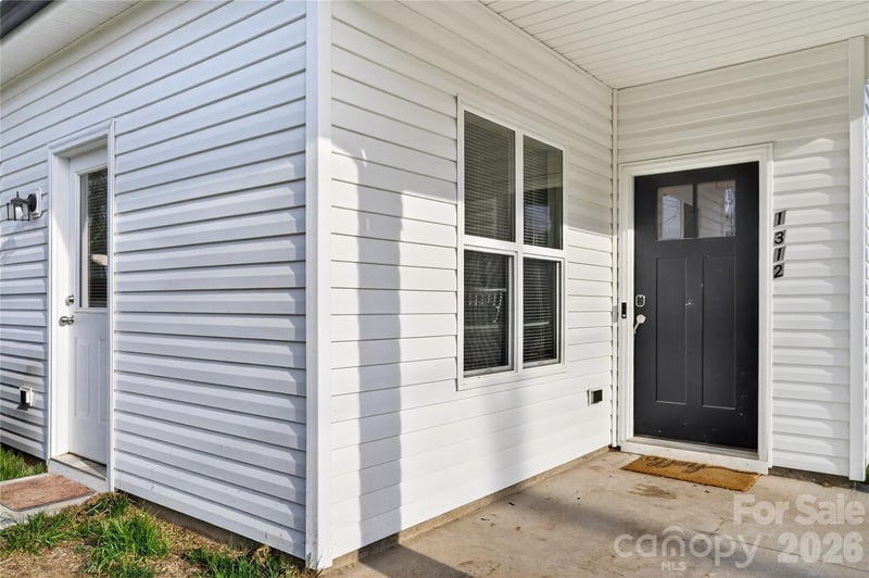 1312 7th St, Statesville, NC 28677