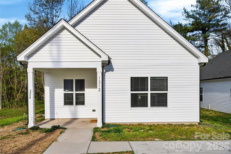 1312 7th St, Statesville, NC 28677