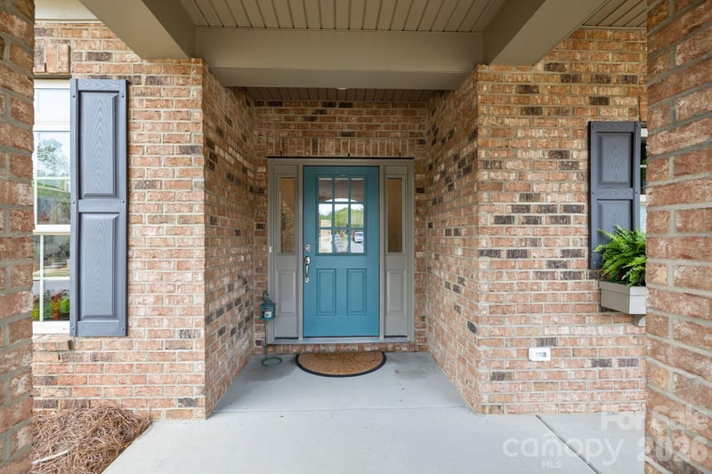 5235 Courtyard Ln, Belmont, NC 28012