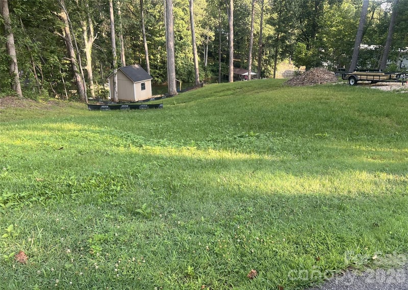3748 Landmark Dr, Sherrills Ford, NC 28673