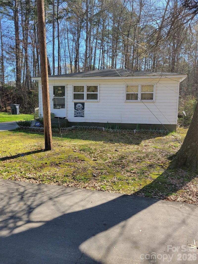408 Starr St, Dallas, NC 28034