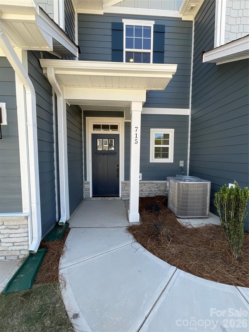 715 Pinecone Dr #27, Gastonia, NC 28056