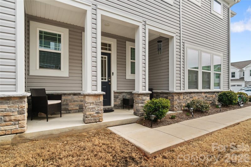 8032 Overmeadow Ln, Charlotte, NC 28269