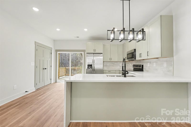 427 Ballard St, Cherryville, NC 28021