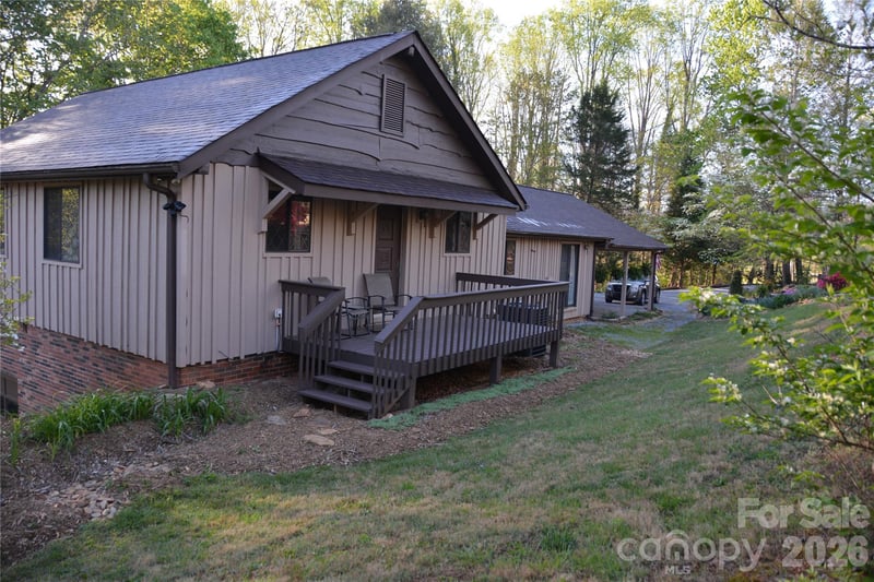 2305 Airport Rd, Marion, NC 28752