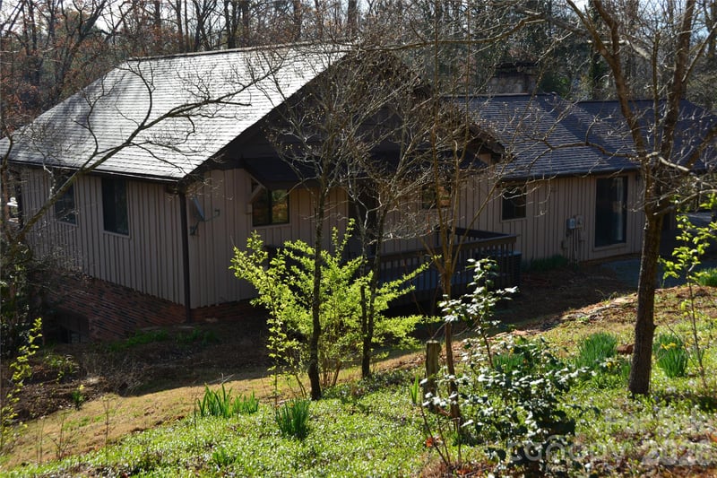 2305 Airport Rd, Marion, NC 28752